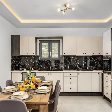 别墅 La Luna Pigadhákia